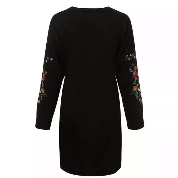 Embroidered Floral and Black Above the Knee Dress - Picture 5 of 12